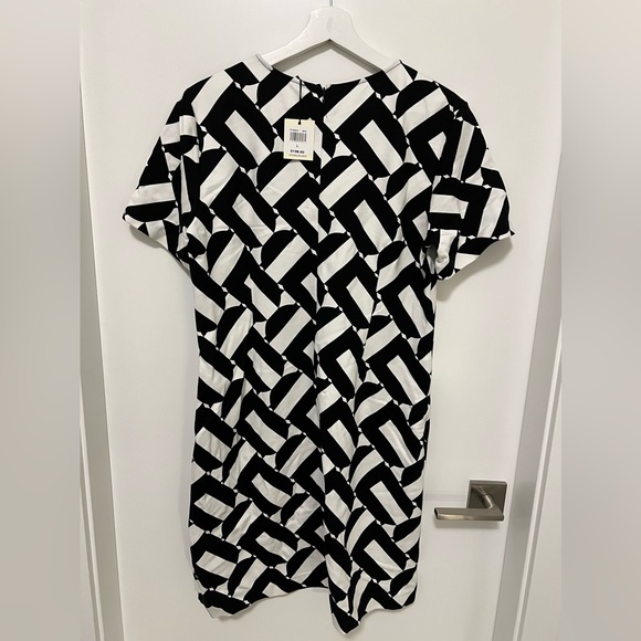 Trina Trina Turek Geometric print BodyCon Dress - Picture 3 of 6